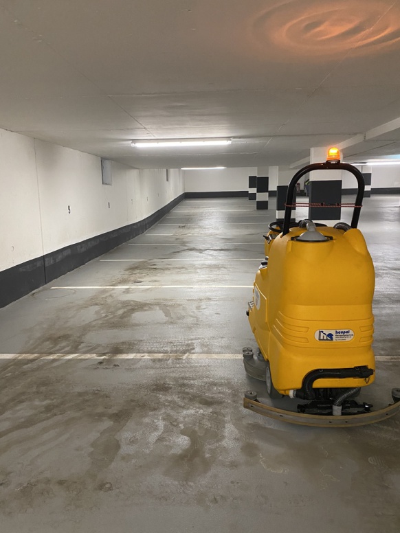 Tiefgarage 2